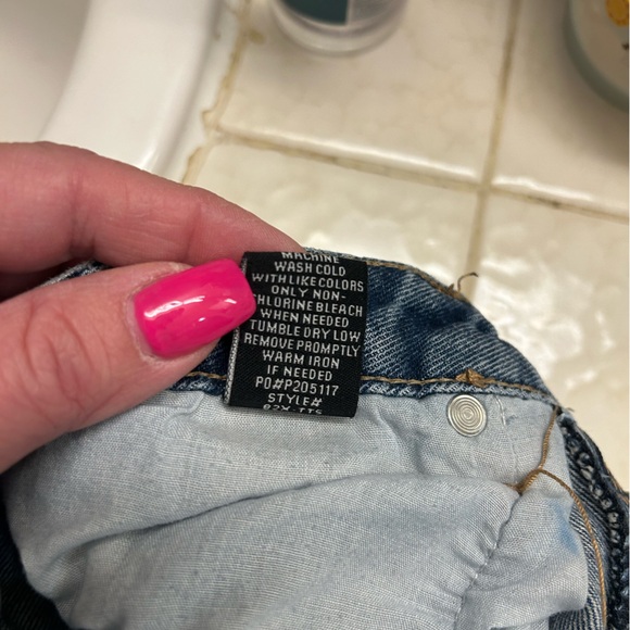 Size 3, holy jeans - Picture 7 of 10